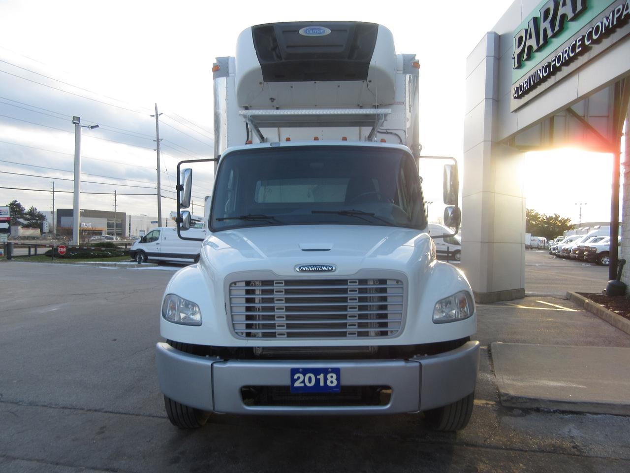 2018 Freightliner M2-106 26FT REEFER BOX CARRIER SUPRA 960 Photo