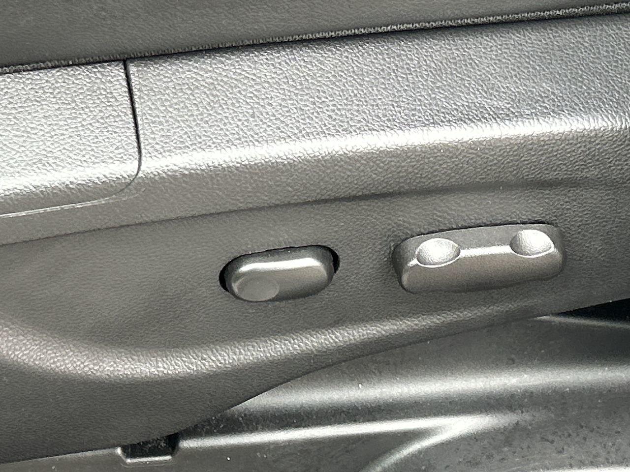 2022 Chevrolet Trax AWD LT Leather Seats  Remote Starter  Alloy Wheels Photo