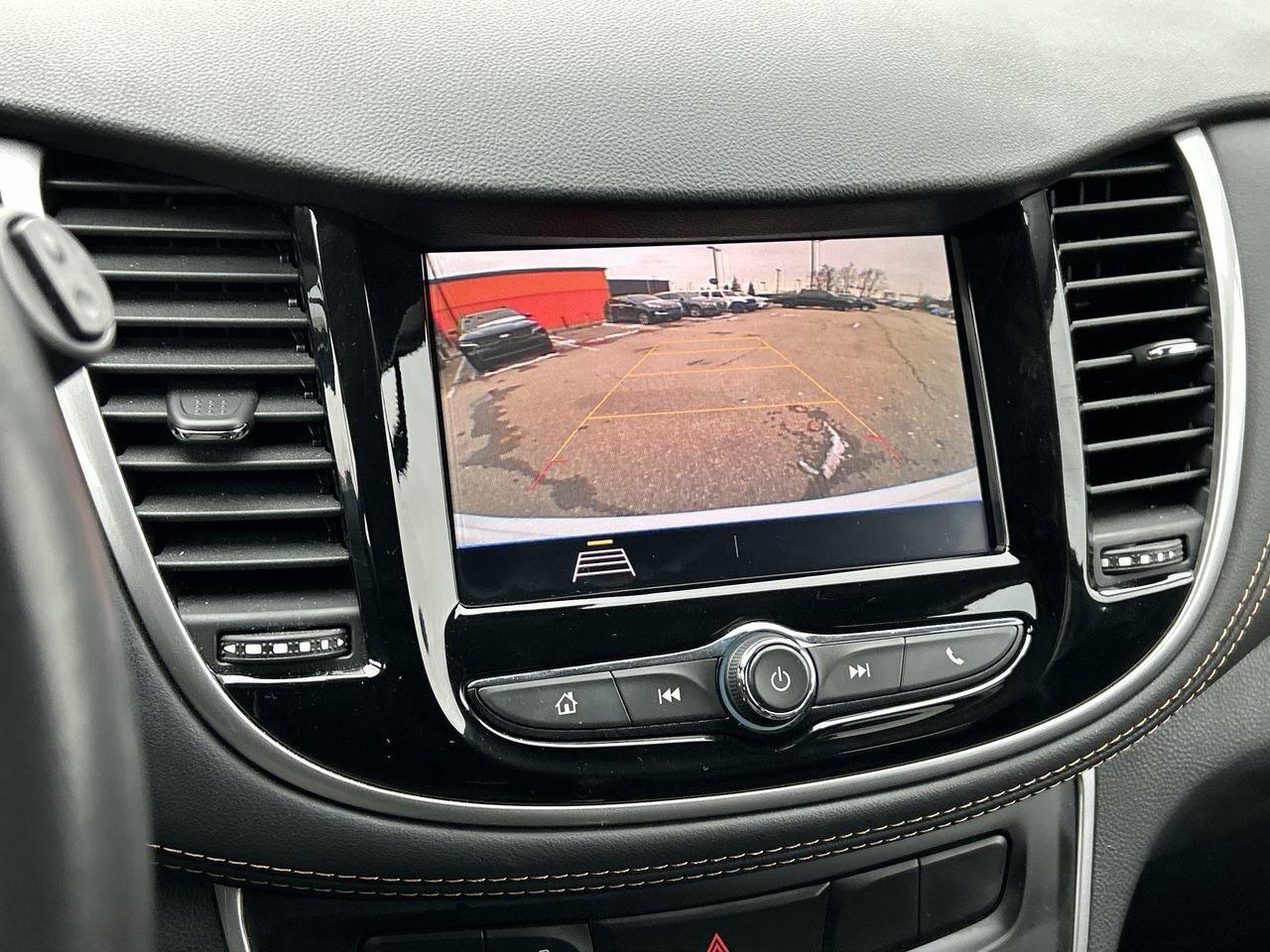 2022 Chevrolet Trax AWD LT Leather Seats  Remote Starter  Alloy Wheels Photo