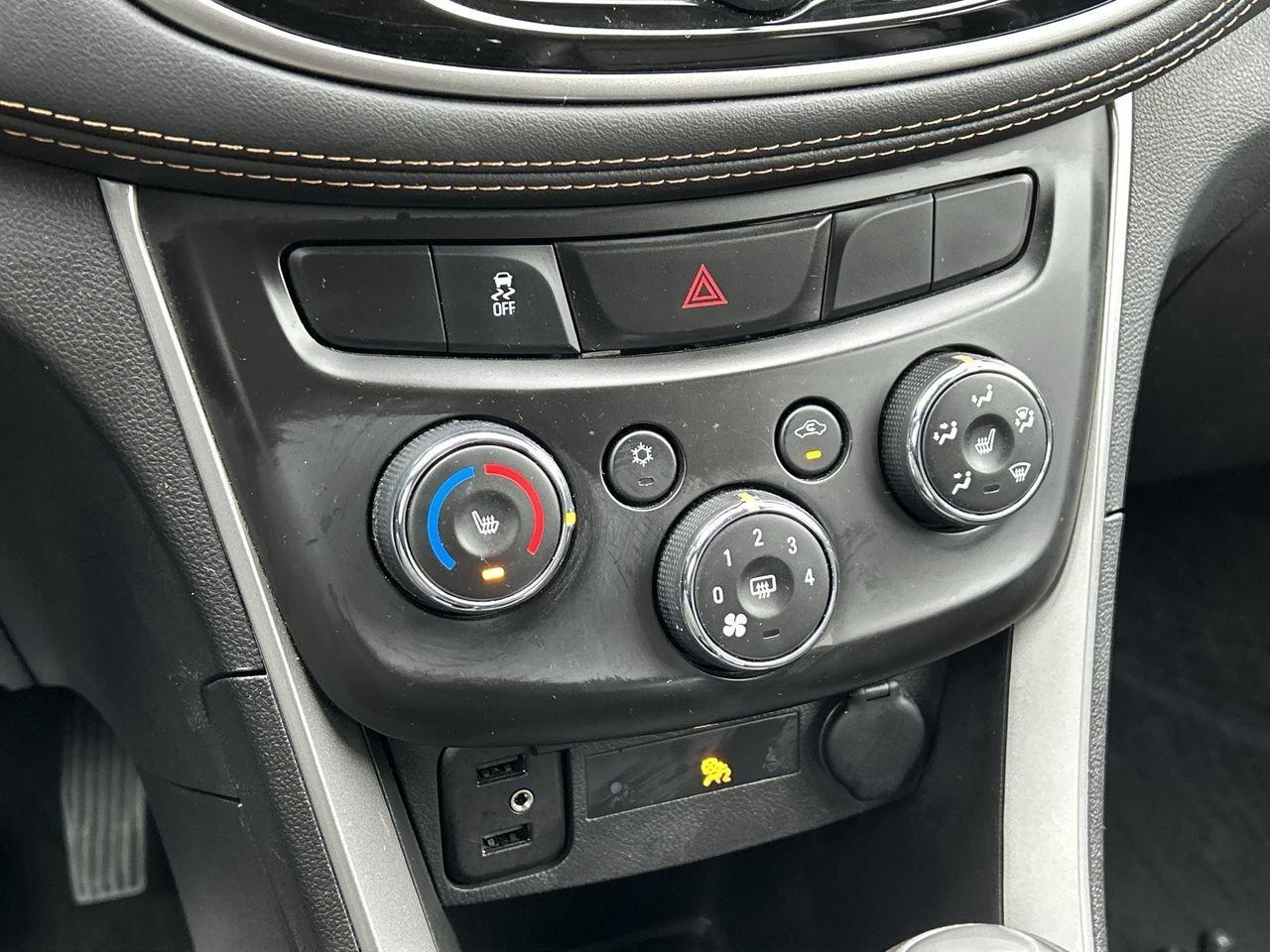 2022 Chevrolet Trax AWD LT Leather Seats  Remote Starter  Alloy Wheels Photo