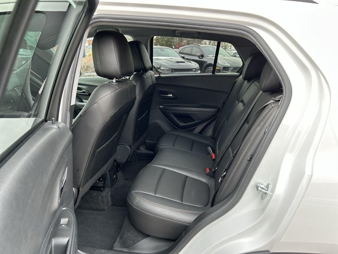 2022 Chevrolet Trax AWD LT Leather Seats  Remote Starter  Alloy Wheels Photo