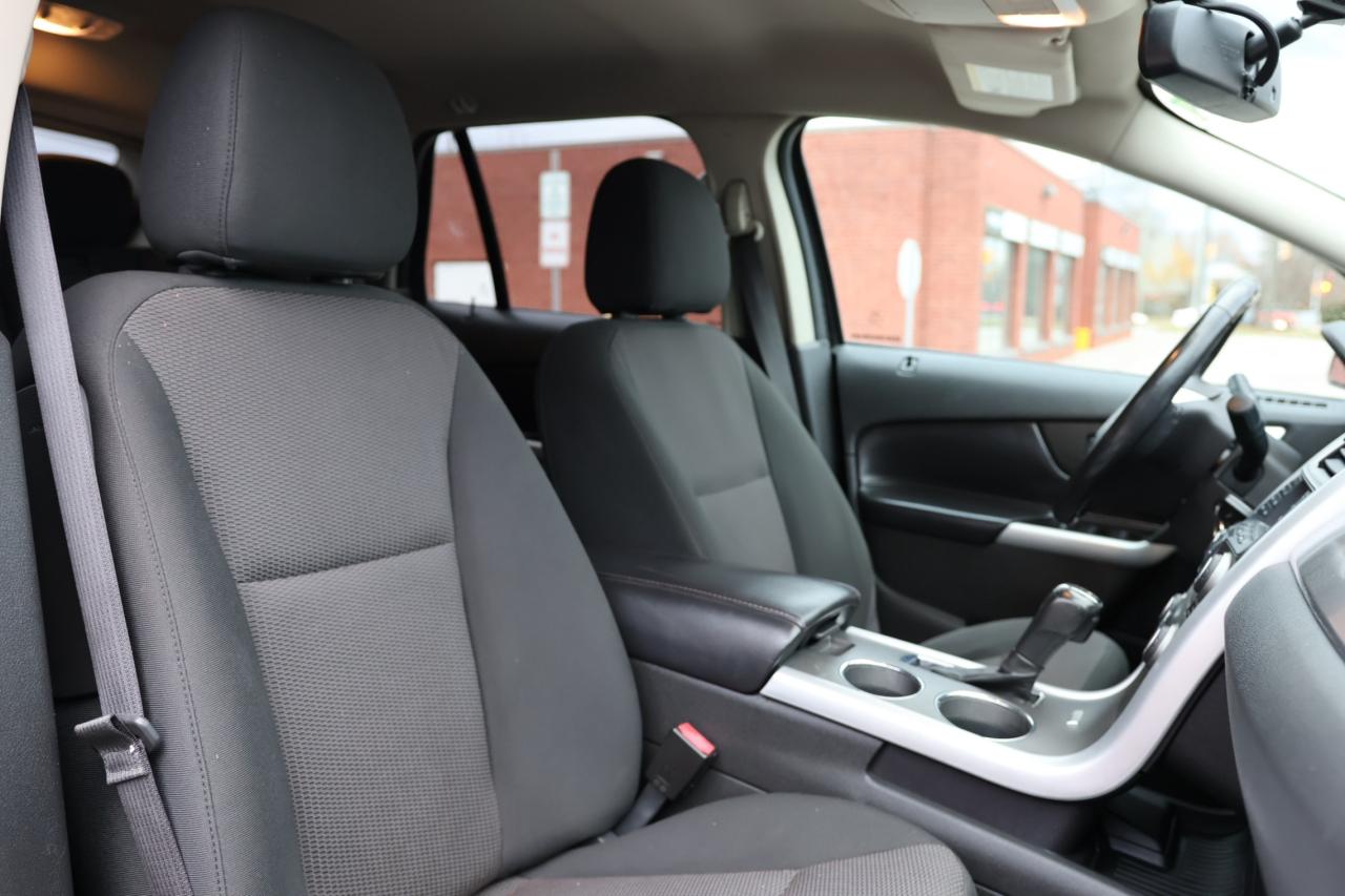 2013 Ford Edge 4DR SEL FWD Photo