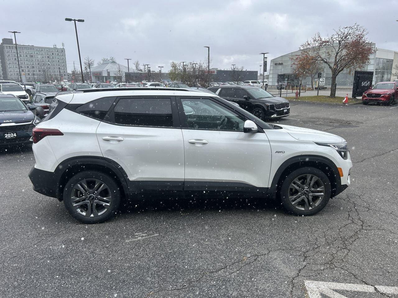 2021 Kia Seltos LX   Where Comfort Meets Capability NO ACCIDENTS Photo