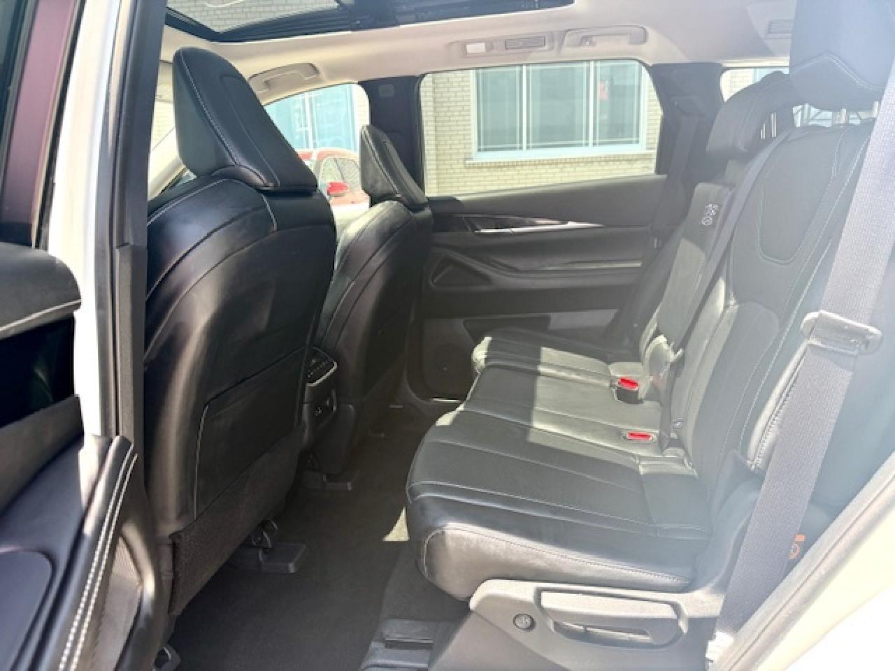 2024 Infiniti QX60 WINTER TIRES INCL, PURE, APPLE CARPLAY $ ANDROID Photo