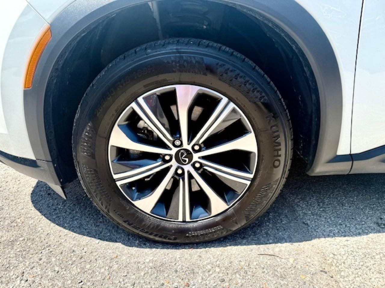 2024 Infiniti QX60 WINTER TIRES INCL, PURE, APPLE CARPLAY $ ANDROID Photo