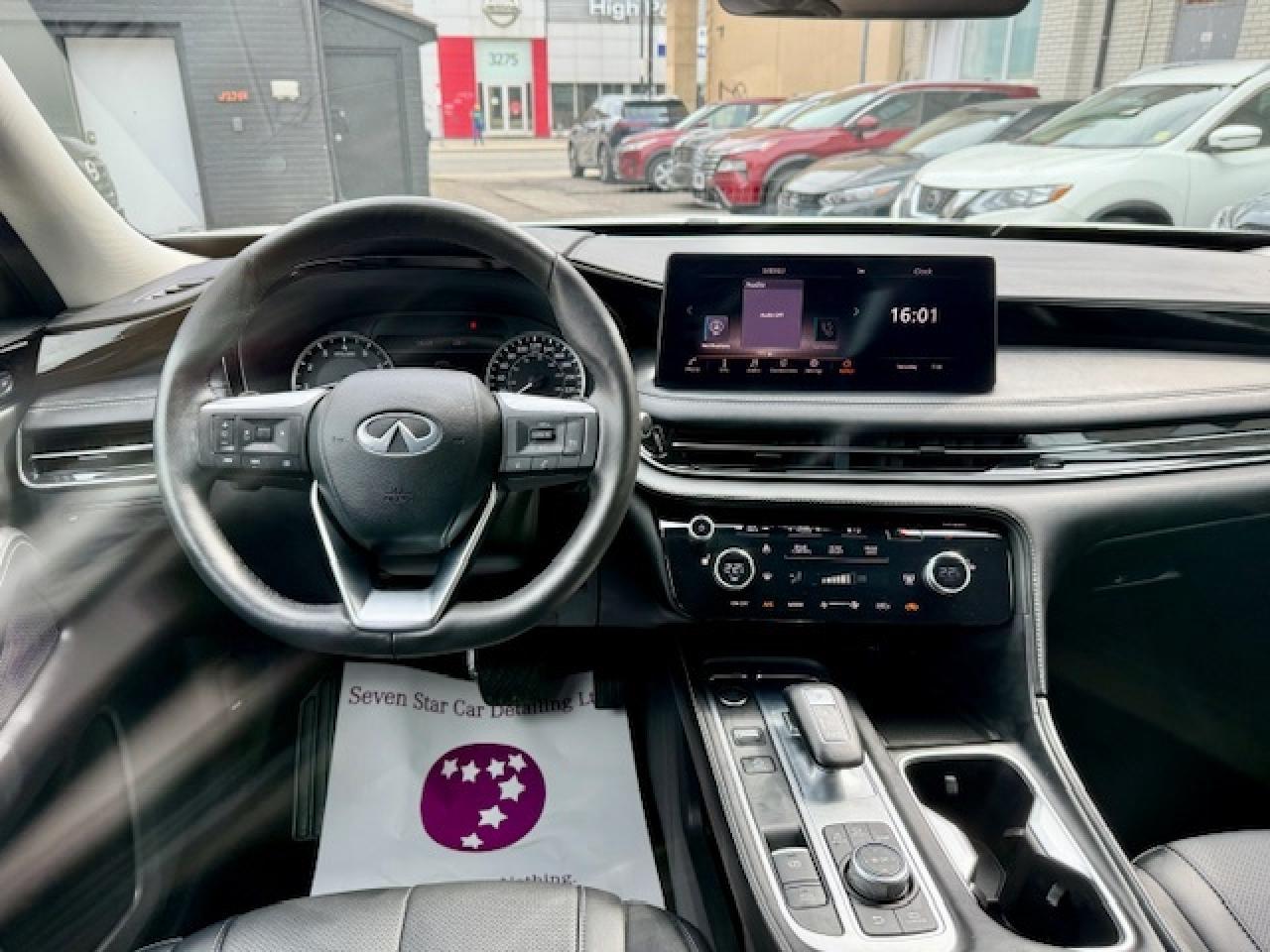 2024 Infiniti QX60 PURE, APPLE CARPLAY $ ANDROID AUTO, BLUETOOTH STRE Photo