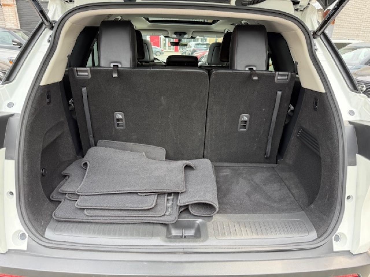 2024 Infiniti QX60 PURE, APPLE CARPLAY $ ANDROID AUTO, BLUETOOTH STRE Photo