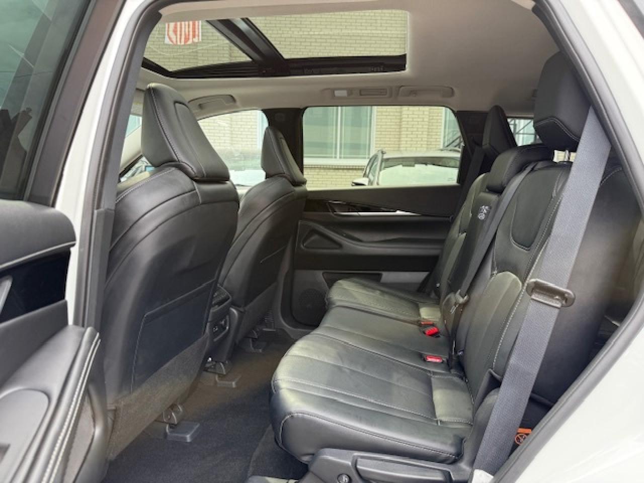 2024 Infiniti QX60 PURE, APPLE CARPLAY $ ANDROID AUTO, BLUETOOTH STRE Photo