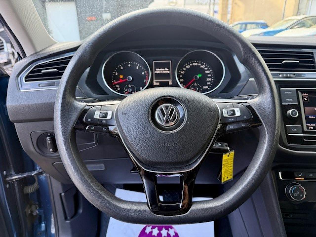 2019 Volkswagen Tiguan Trendline 4MOTION, APPLE CARPLAY, BLUETOOTH, HEATE Photo