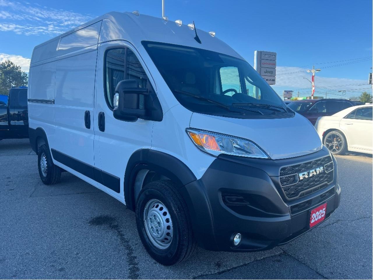 2025 RAM ProMaster Cargo Van Tradesman 1500 High Roof 136  WB w-Pass Seat Photo3