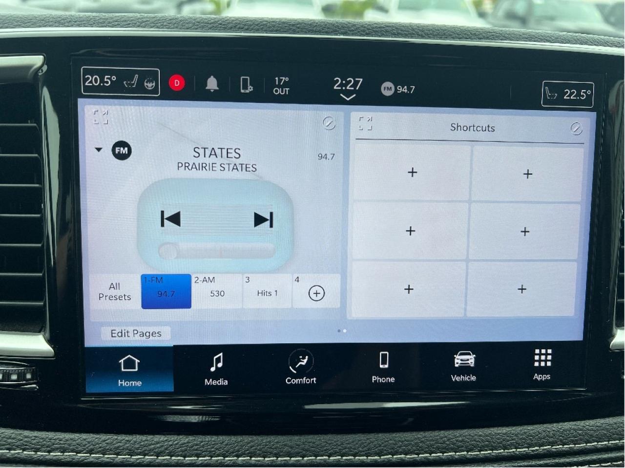 2024 Chrysler Pacifica Touring-L *LEATHER *BLINDSPOT *REMOTE START Photo