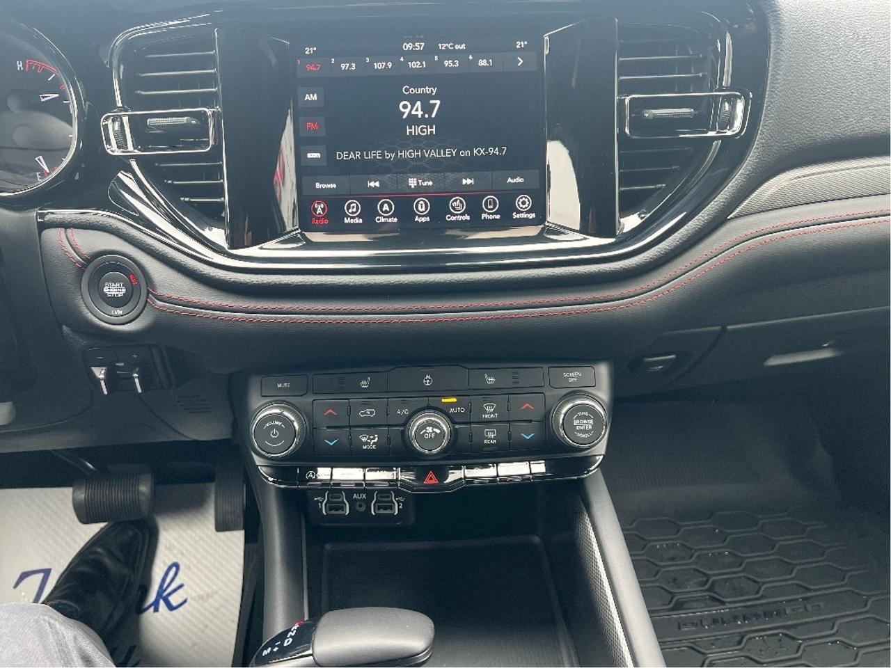 2024 Dodge Durango GT AWD V6  *TOW PACK *PWR SEAT *REMOTE START Photo