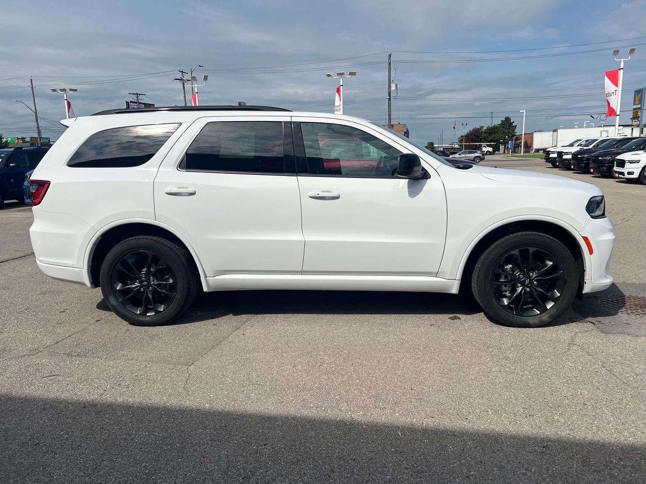 2024 Dodge Durango GT AWD V6  *TOW PACK *PWR SEAT *REMOTE START Photo