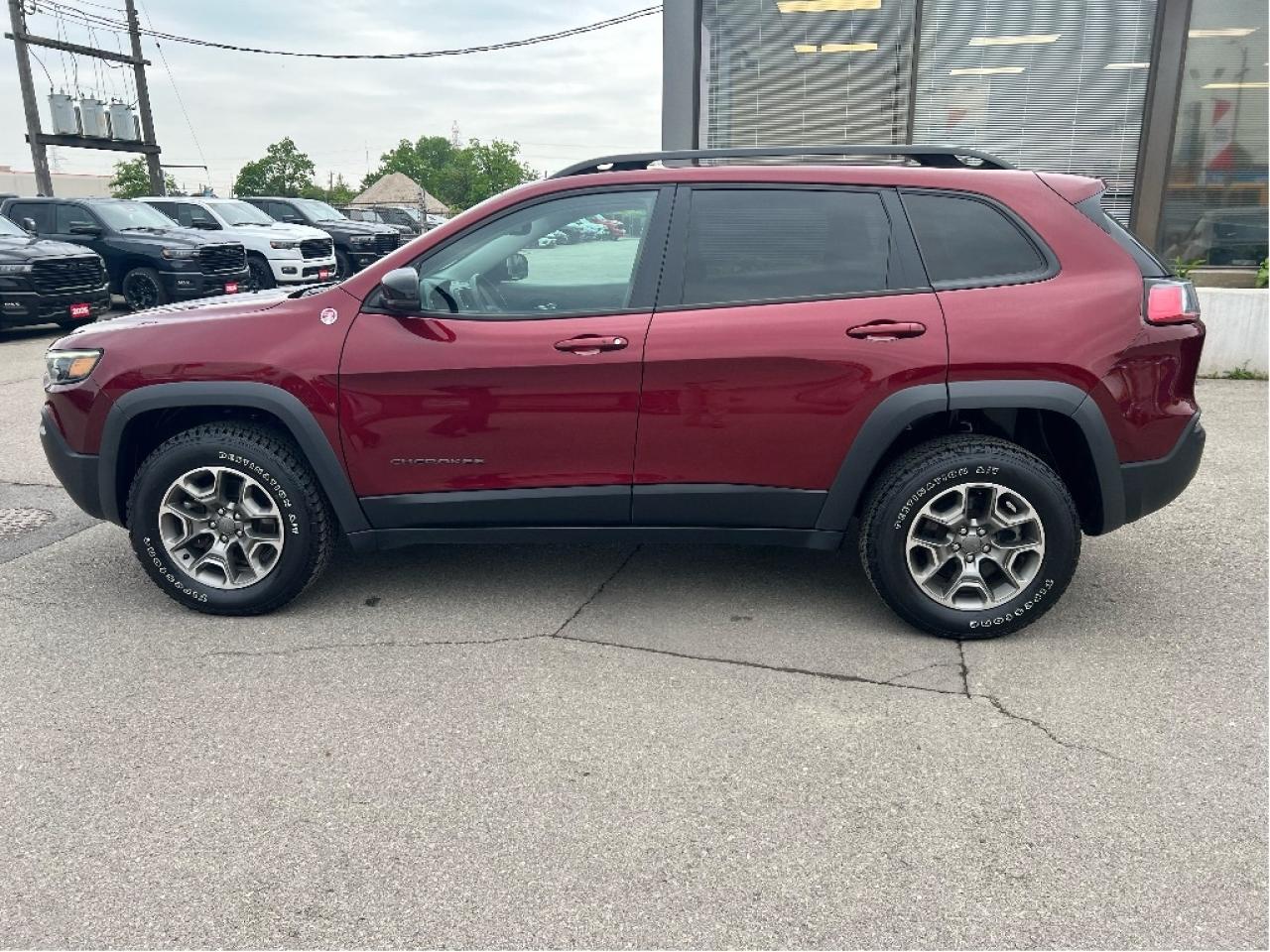 2022 Jeep Cherokee Trailhawk 4x4 V6 *CLEAN CARFAX *GREAT CONDITION Photo