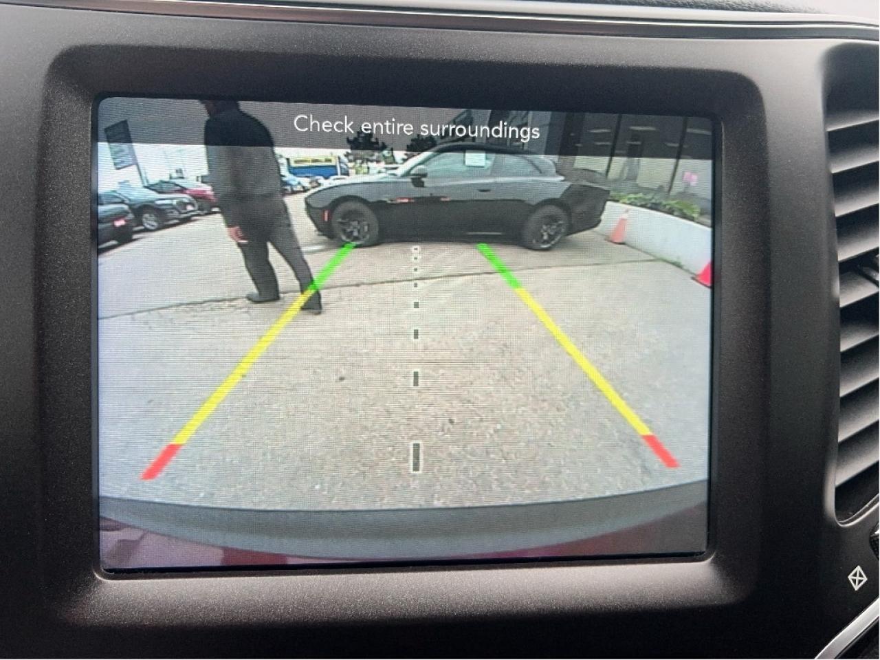 2022 Jeep Cherokee Trailhawk 4x4 V6 *CLEAN CARFAX *GREAT CONDITION Photo