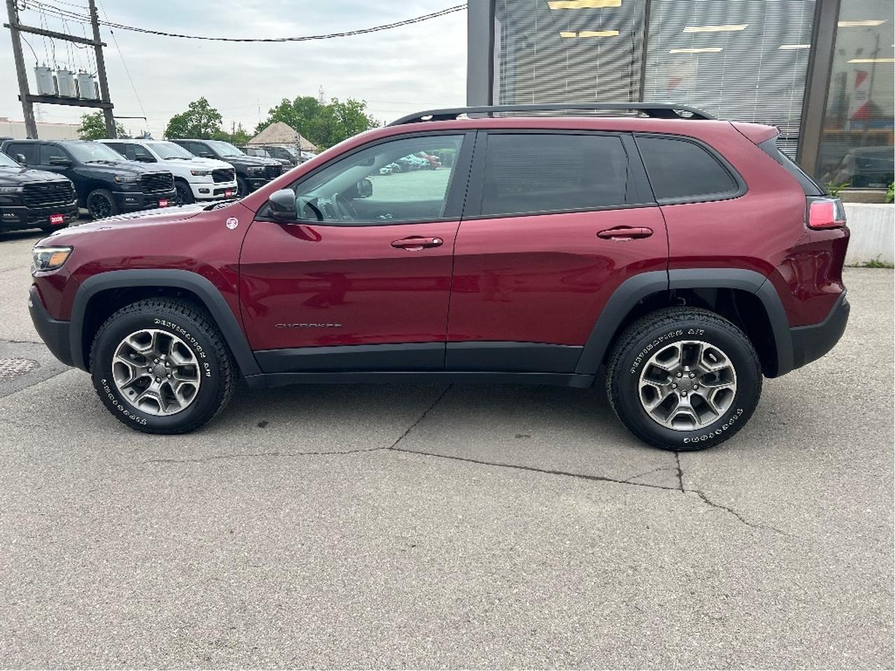 2022 Jeep Cherokee Trailhawk 4x4 V6 *CLEAN CARFAX *GREAT CONDITION Photo