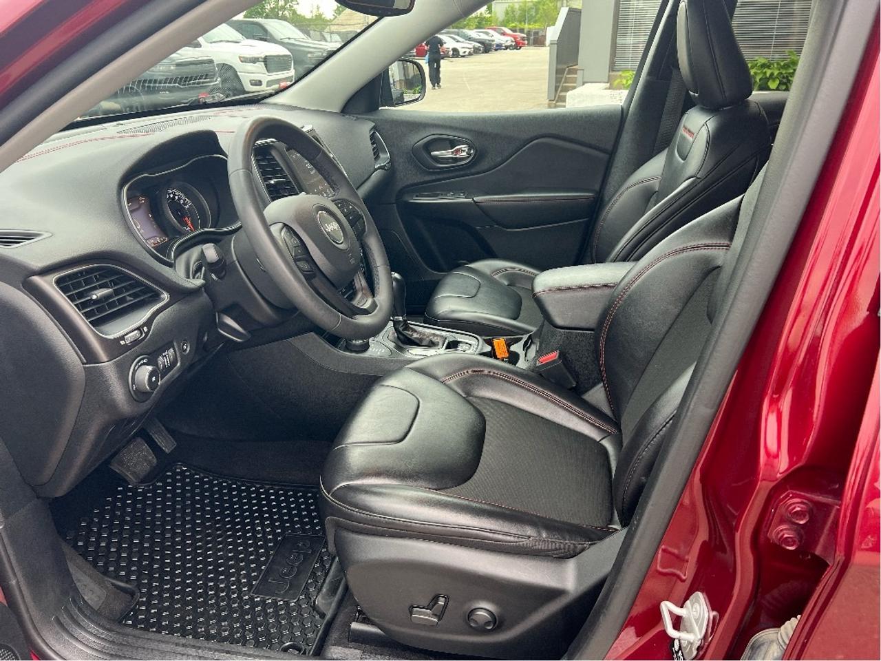 2022 Jeep Cherokee Trailhawk 4x4 V6 *CLEAN CARFAX *GREAT CONDITION Photo