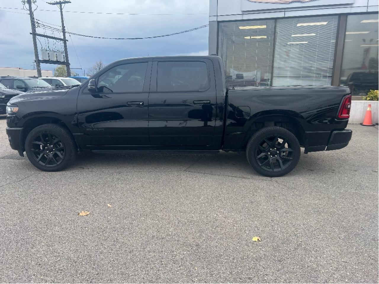 2025 RAM 1500 Sport Night G/T Crew 4x4 I-6 TT Demonstrator Photo