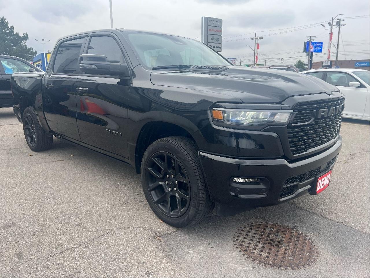 2025 RAM 1500 Sport Night GT Crew 4x4 I-6 Twin Turbo LOADED Photo4