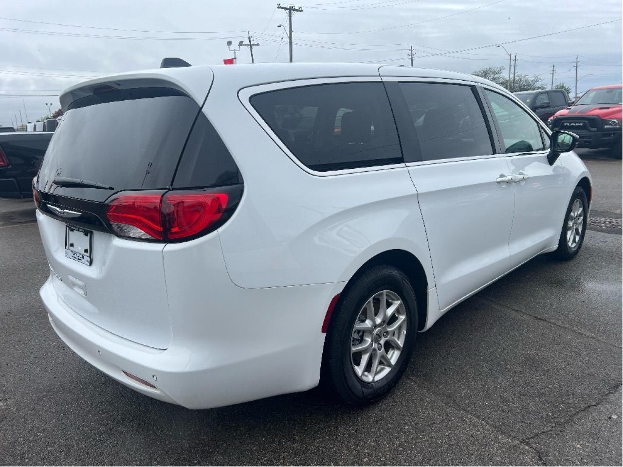 2024 Chrysler Grand Caravan SXT Demonstrator *NAVI *BLINDSPOT *LOW KMS Photo