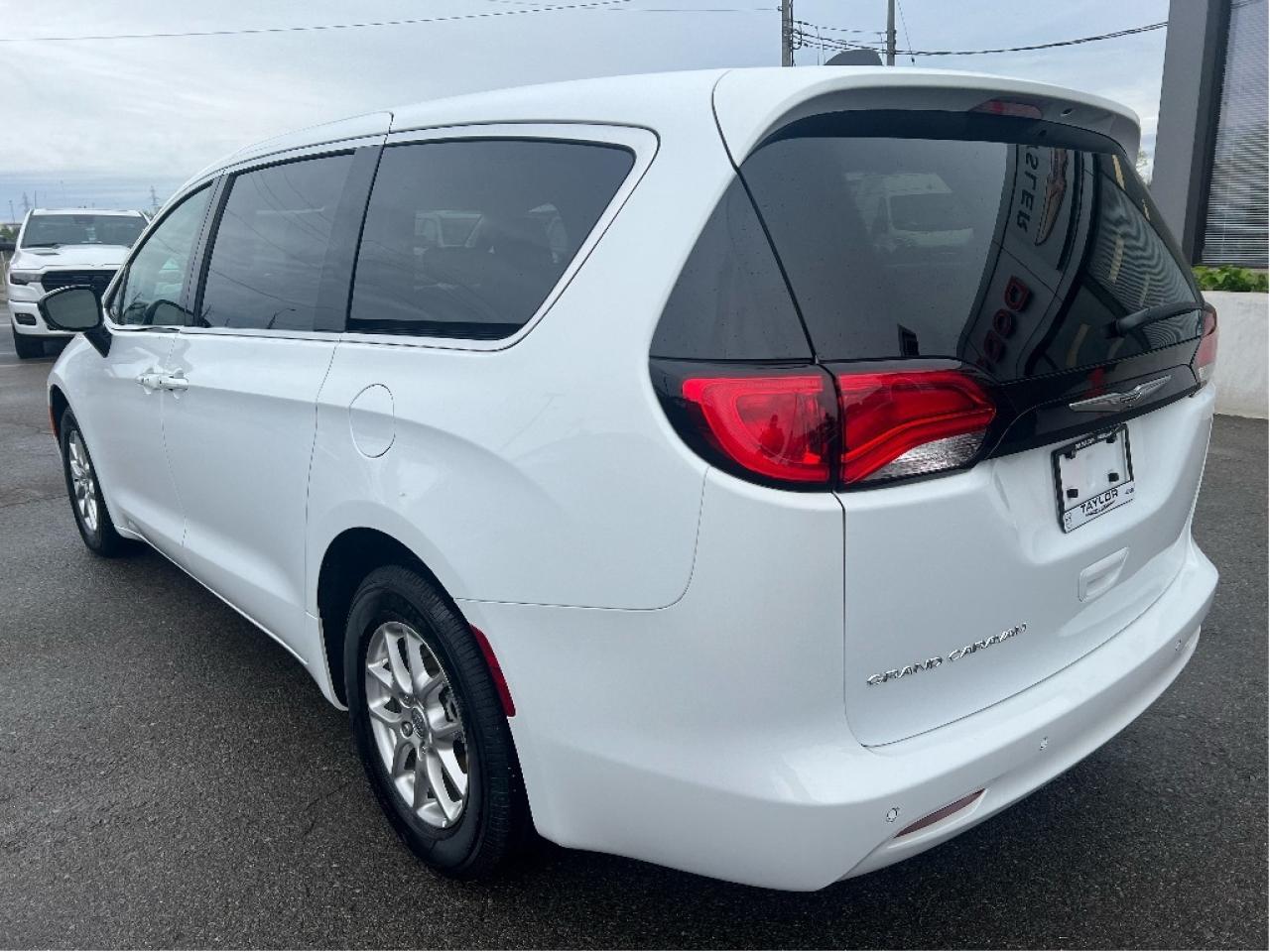 2024 Chrysler Grand Caravan SXT Demonstrator *NAVI *BLINDSPOT *LOW KMS Photo