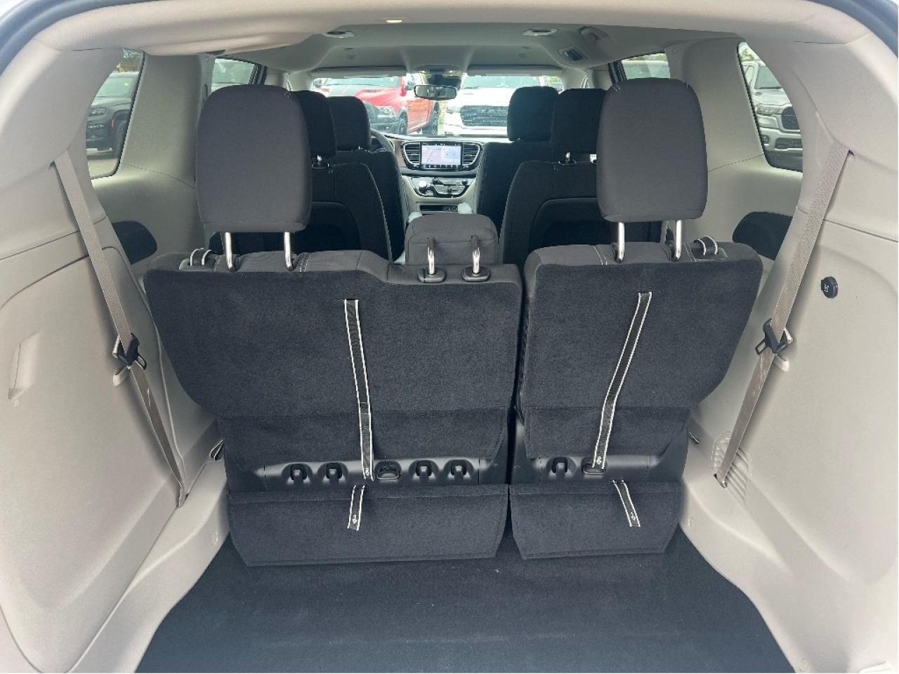 2024 Chrysler Grand Caravan SXT Demonstrator *NAVI *BLINDSPOT *LOW KMS Photo