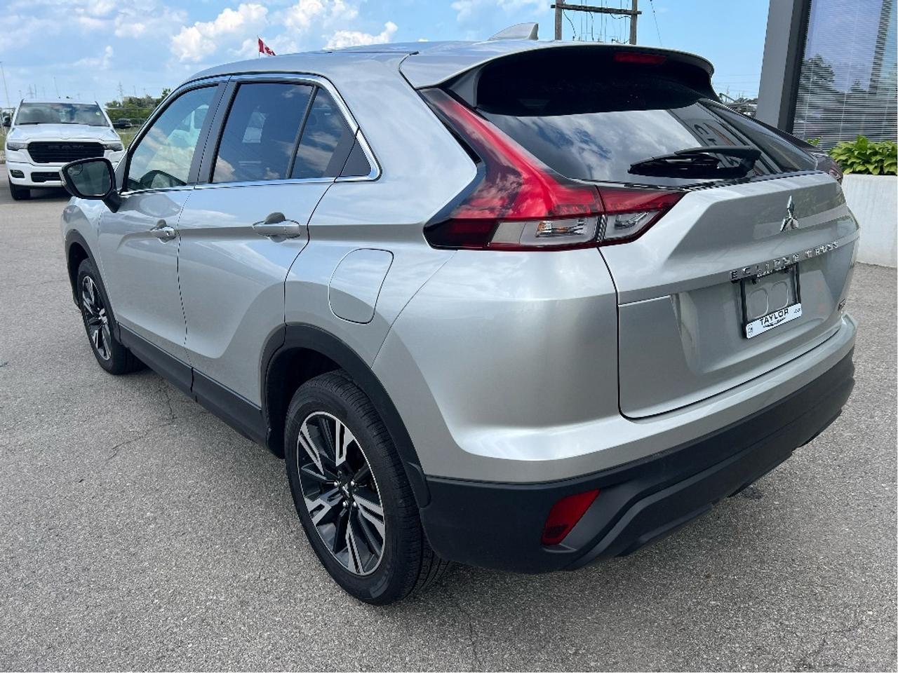 2023 Mitsubishi Eclipse Cross ES S-AWC *HEATED SEATS *BLUETOOTH *BKP CAM Photo