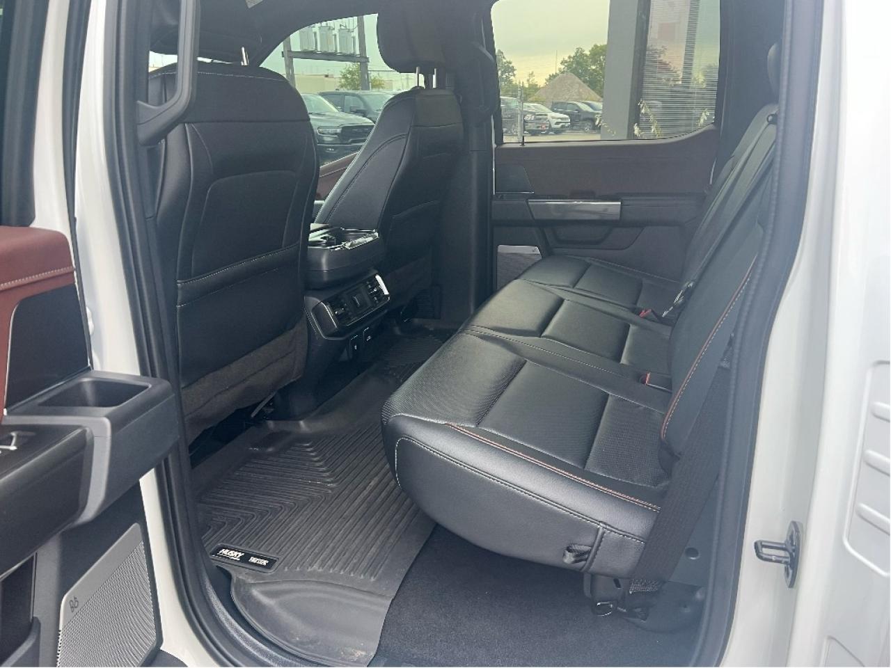 2023 Ford F-150 Lariat Supercrew 4X4 *LOW KMS *CLEAN CARFAX Photo