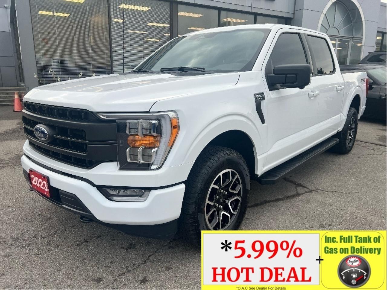 2023 Ford F-150 Lariat Supercrew 4X4 *LOW KMS *CLEAN CARFAX Photo0