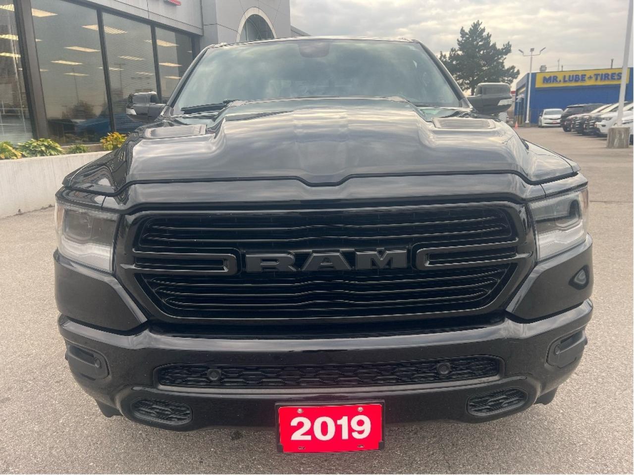 2019 RAM 1500 Sport Crew 4x4 V8 *CLEAN CARFAX *1 OWNER *LOW KMS Photo2
