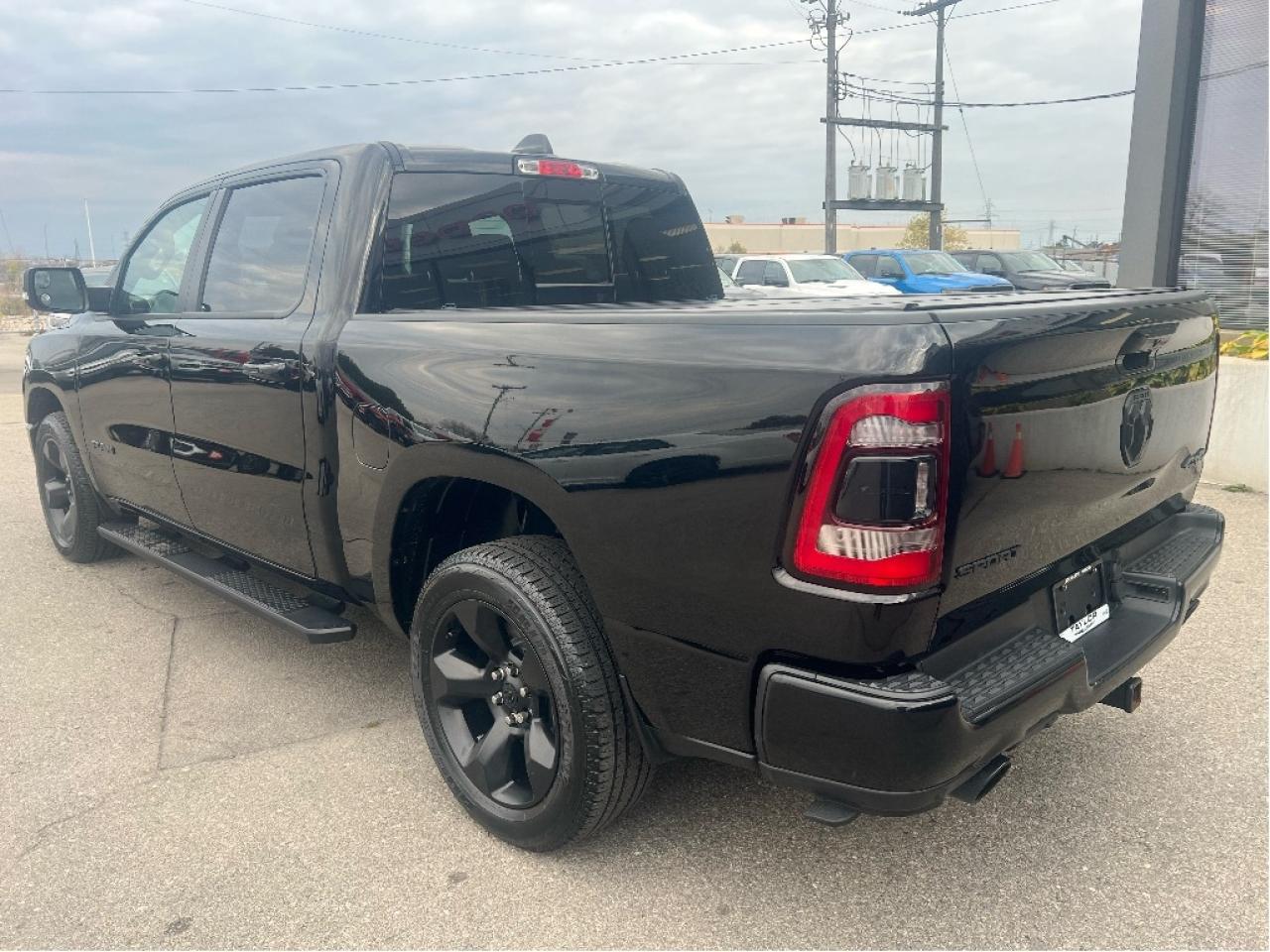 2019 RAM 1500 Sport Crew 4x4 V8 *CLEAN CARFAX *1 OWNER *LOW KMS Photo