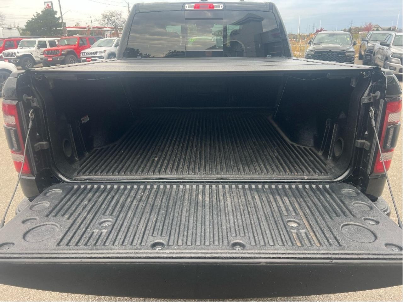 2019 RAM 1500 Sport Crew 4x4 V8 *CLEAN CARFAX *1 OWNER *LOW KMS Photo