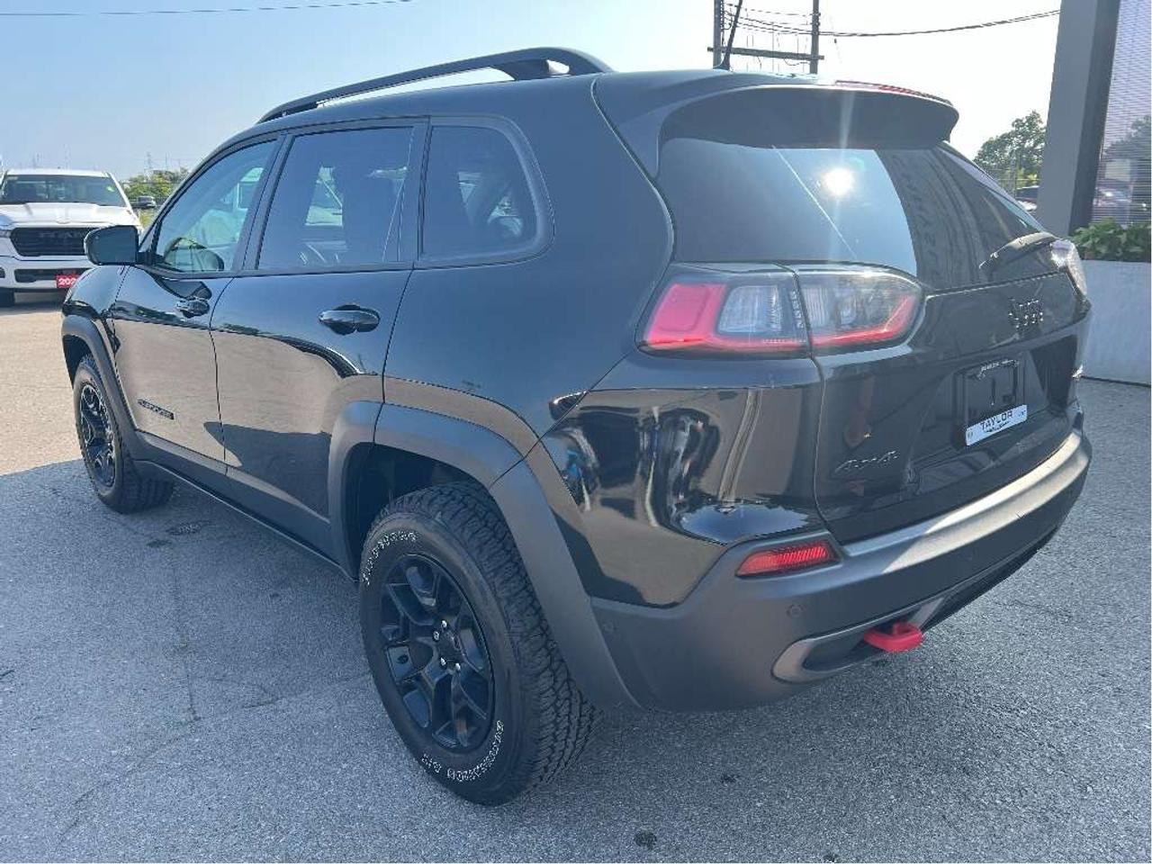 2023 Jeep Cherokee Trailhawk Elite 4x4 *NAVI *SUNROOF *LTHR *SAFETY Photo