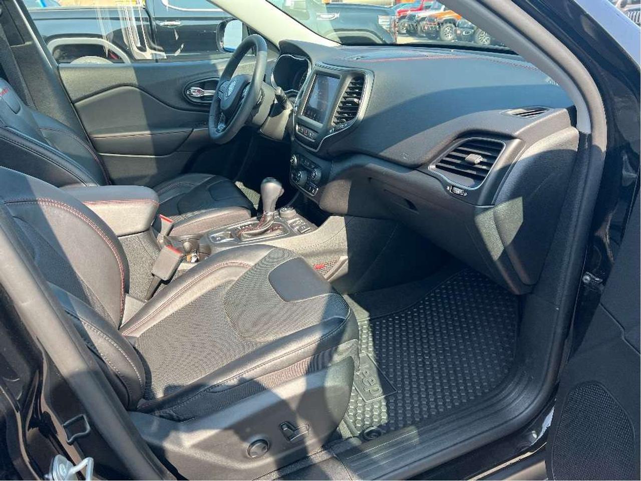 2023 Jeep Cherokee Trailhawk Elite 4x4 *NAVI *SUNROOF *LTHR *SAFETY Photo