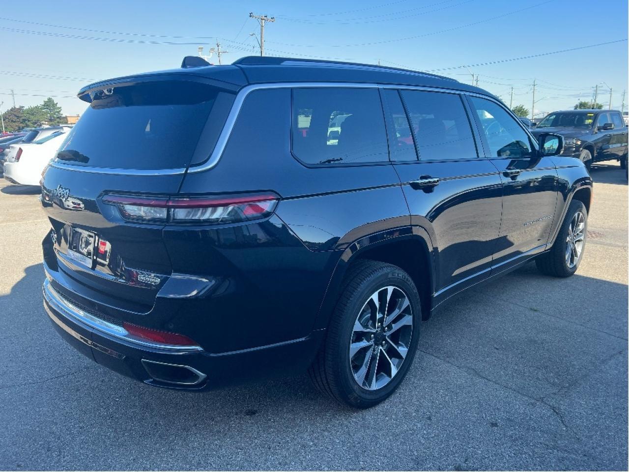 2023 Jeep Grand Cherokee L Overland 4x4 V6 *1 OWNER *CLEAN CARFAX *LOADED Photo