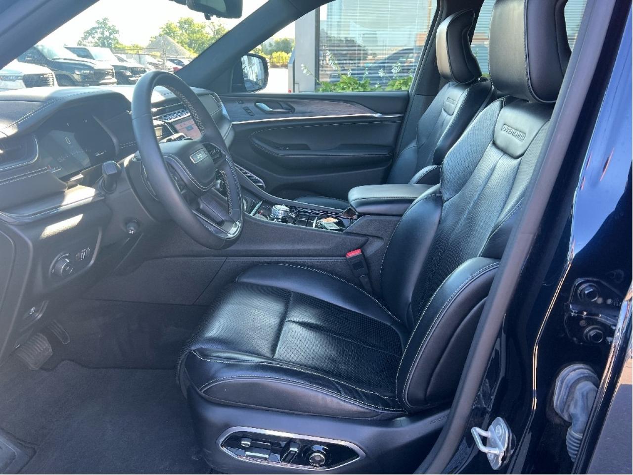 2023 Jeep Grand Cherokee L Overland 4x4 V6 *1 OWNER *CLEAN CARFAX *LOADED Photo