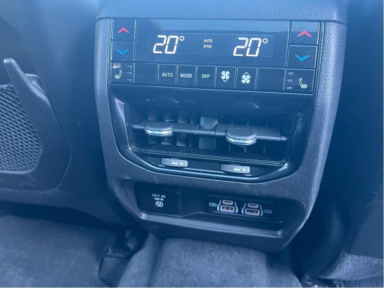 2023 Jeep Grand Cherokee L Overland 4x4 V6 *1 OWNER *CLEAN CARFAX *LOADED Photo