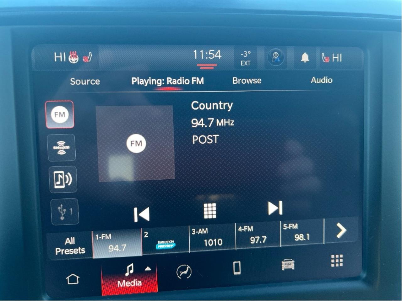 2022 RAM 1500 Big Horn Quad 4x2 V6 *LOW KMS *BUCKET SEATS Photo