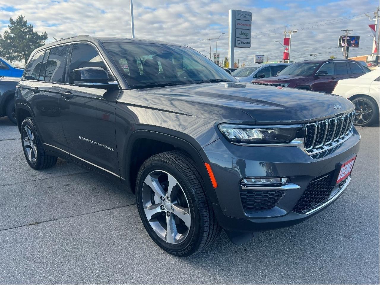 2025 Jeep Grand Cherokee Limited 4x4 V6 Demonstrator *SUNROOF *TOW *LUXURY Photo