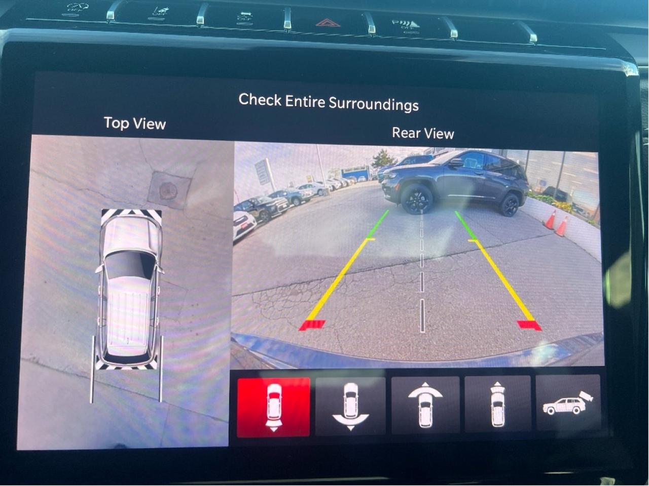 2025 Jeep Grand Cherokee Limited 4x4 V6 Demonstrator *SUNROOF *TOW *LUXURY Photo