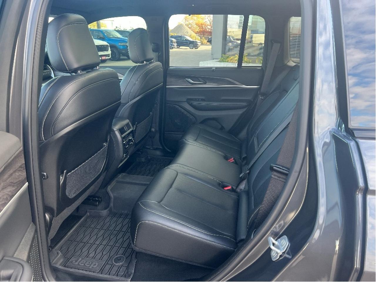 2025 Jeep Grand Cherokee Limited 4x4 V6 Demonstrator *SUNROOF *TOW *LUXURY Photo