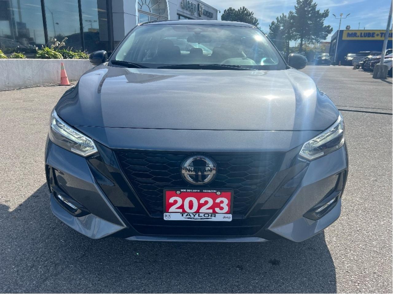 2023 Nissan Sentra SR Midnight *SUNROOF *LOW KMS *CLEAN CARFAX Photo2