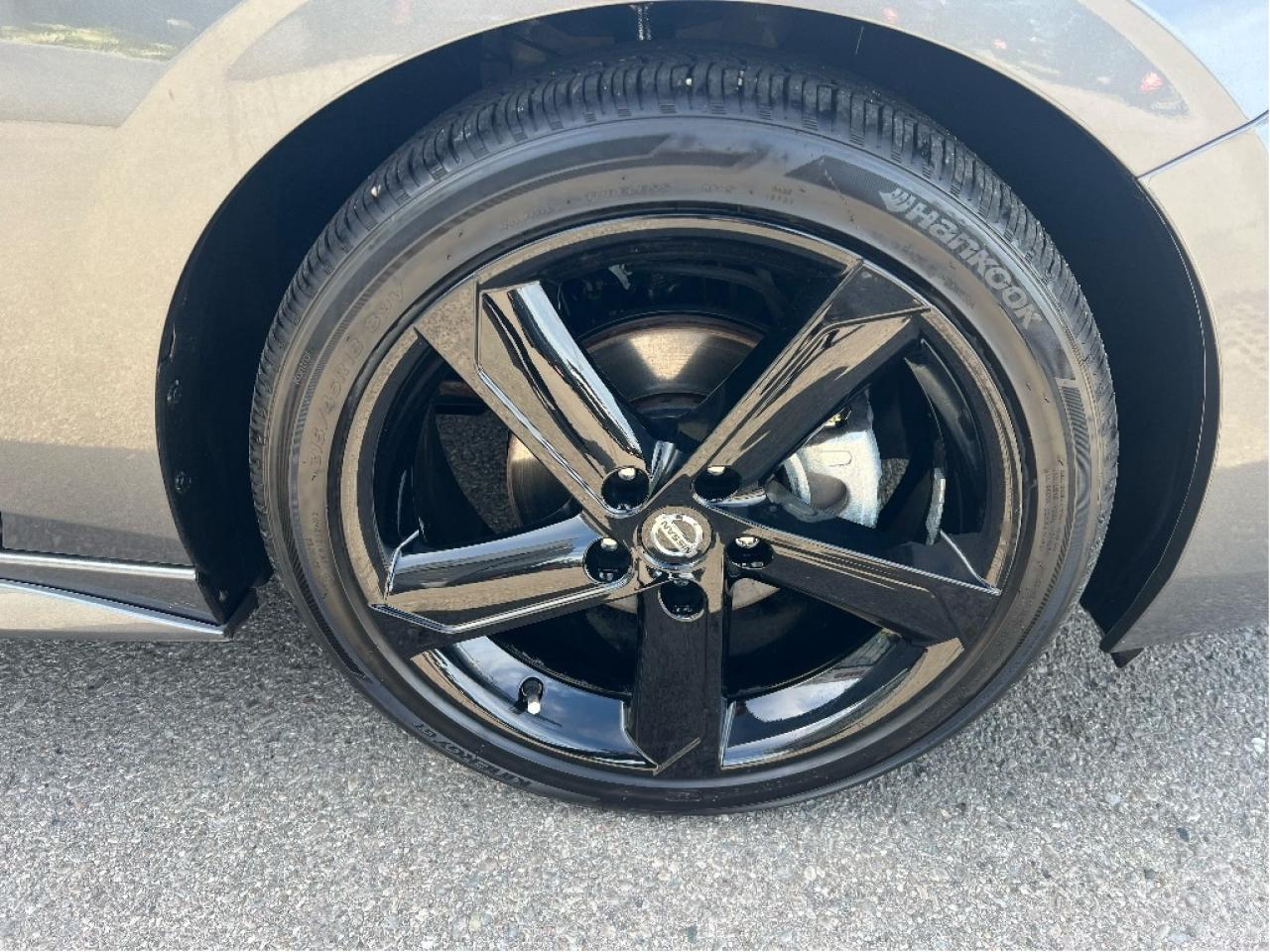 2023 Nissan Sentra SR Midnight *SUNROOF *LOW KMS *CLEAN CARFAX Photo