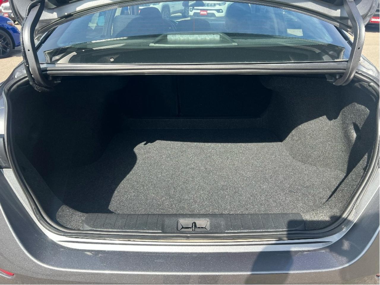 2023 Nissan Sentra SR Midnight *SUNROOF *LOW KMS *CLEAN CARFAX Photo