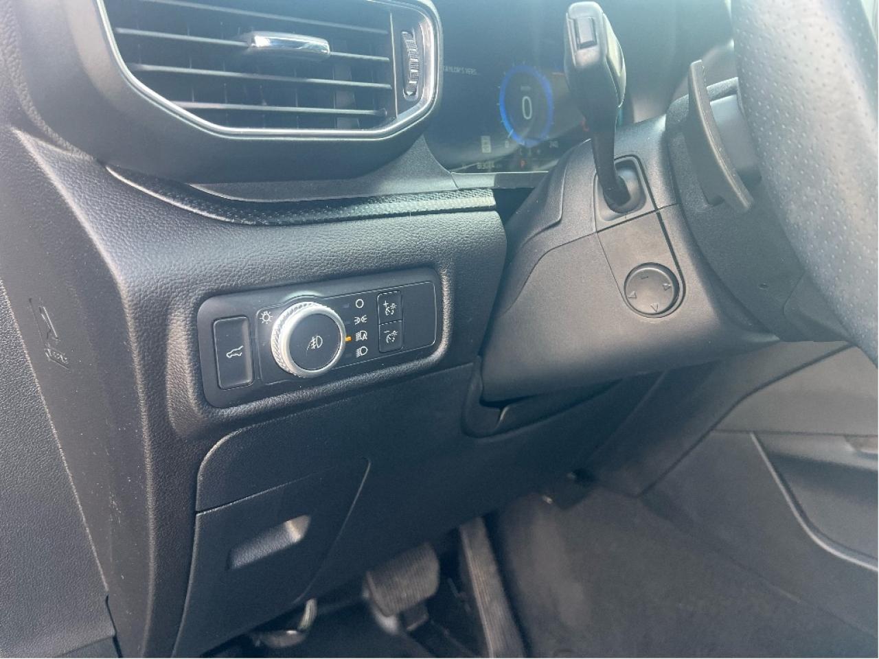 2022 Ford Explorer ST 4WD *INC SNOW TIRES!! *SUNROOF *HITCH Photo