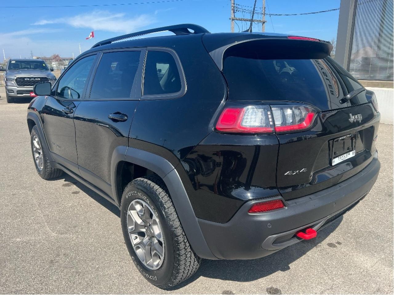 2022 Jeep Cherokee Trailhawk 4x4 V6 *PWR SEAT *HEAT SEATS *RMT START Photo