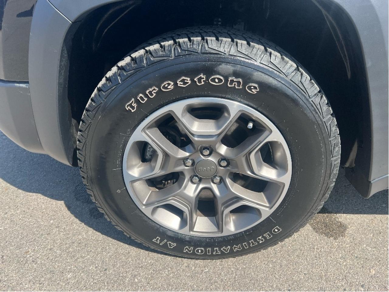 2022 Jeep Cherokee Trailhawk 4x4 V6 *PWR SEAT *HEAT SEATS *RMT START Photo