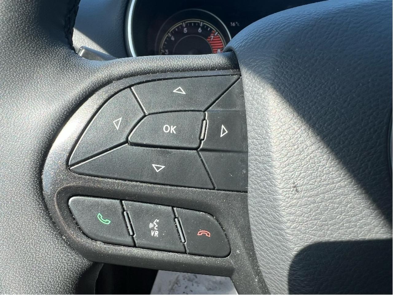 2022 Jeep Cherokee Trailhawk 4x4 V6 *PWR SEAT *HEAT SEATS *RMT START Photo