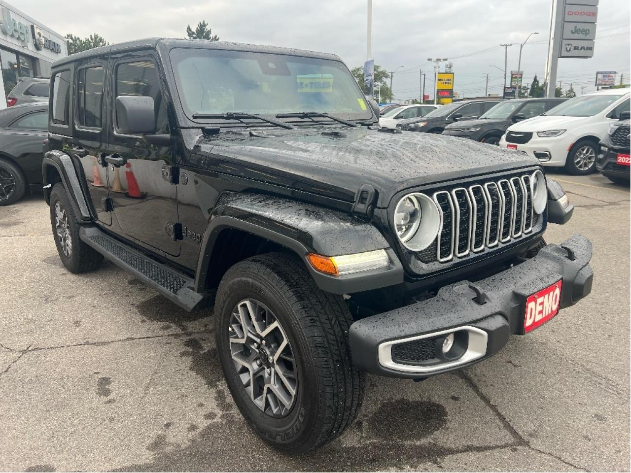 2025 Jeep Wrangler Sahara 4 Door 4x4 V6 Demonstrator *LEATHER *SAFETY Photo3