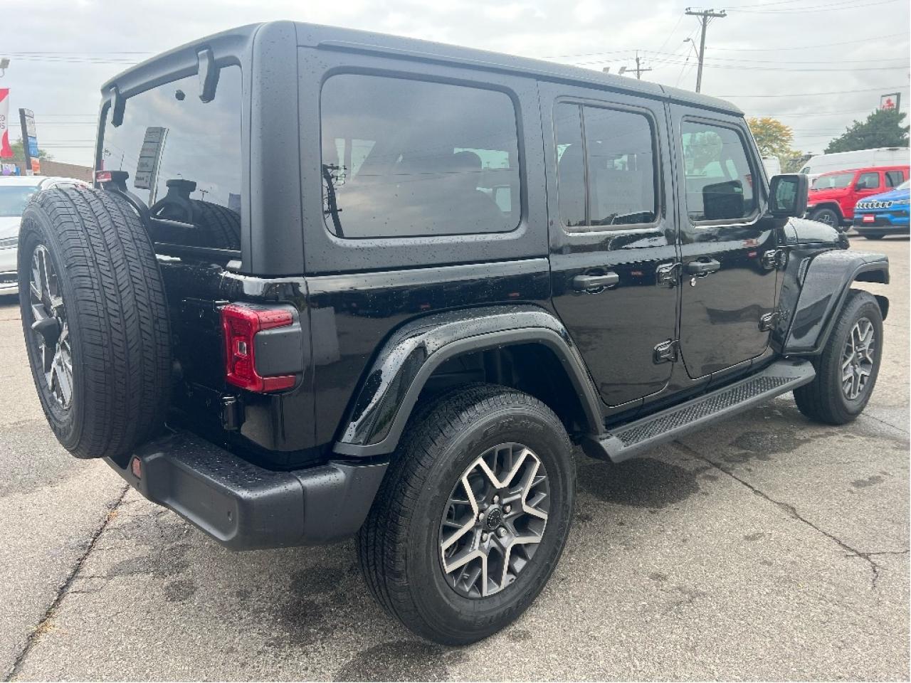 2025 Jeep Wrangler Sahara 4 Door 4x4 V6 Demonstrator *LEATHER *SAFETY Photo